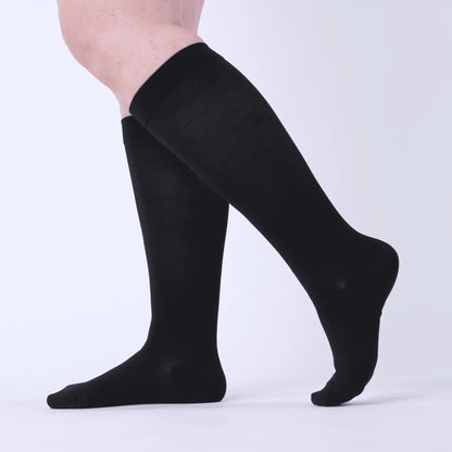 Pack de 5 Pares de Medias de Compresión Negras Extra Anchas